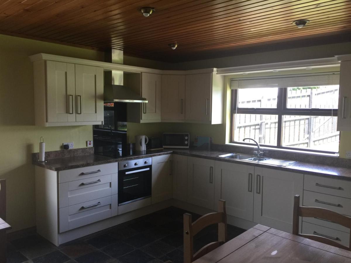 Holiday Home In Ballycastle - Fainne Na Cairde 外观 照片
